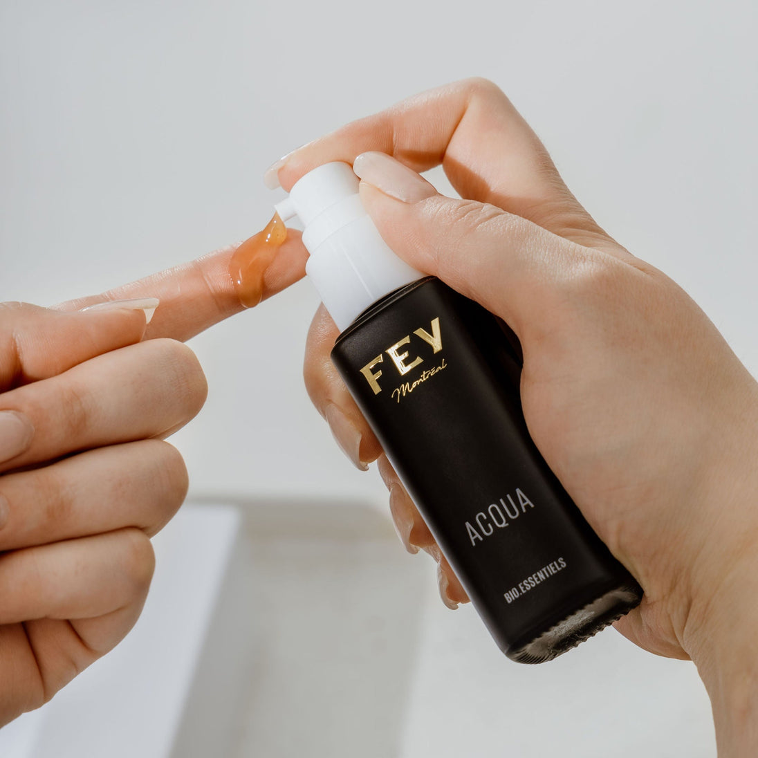 ACQUA Hydrating & Plumping Serum FEY Cosmetics