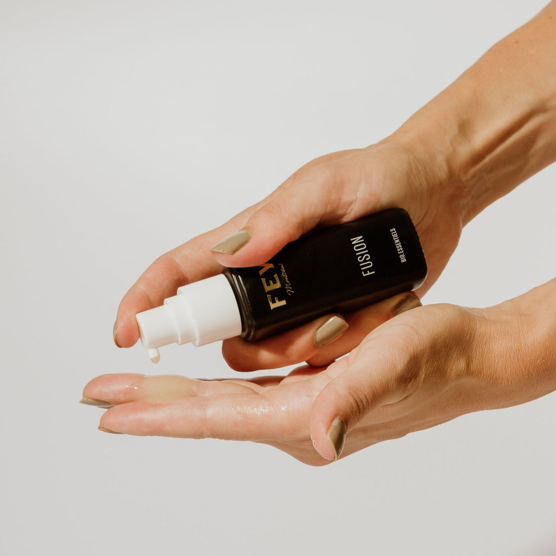 FUSION Regenerating & Soothing Serum FEY Cosmetics